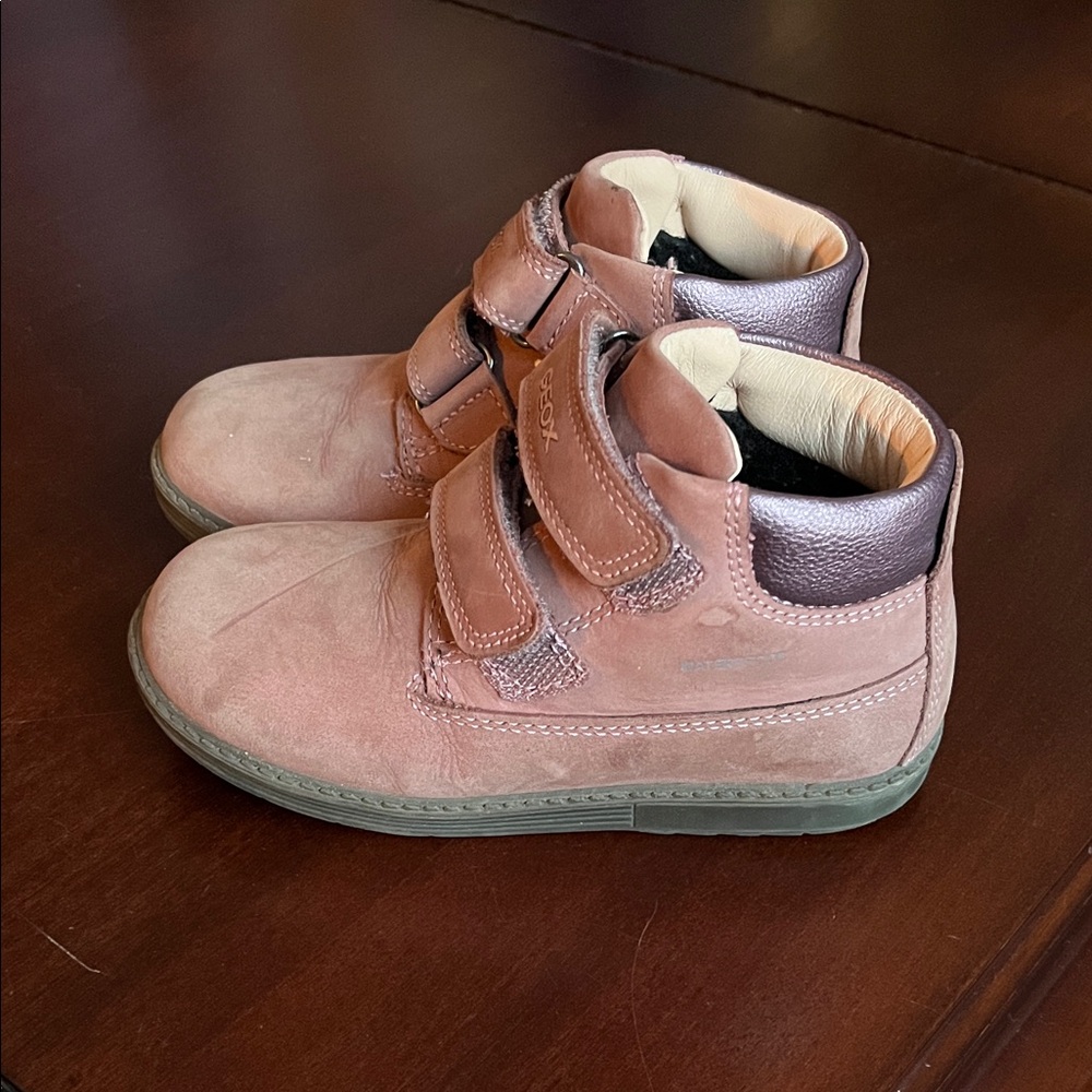 Geox waterproof girls Velcro boots